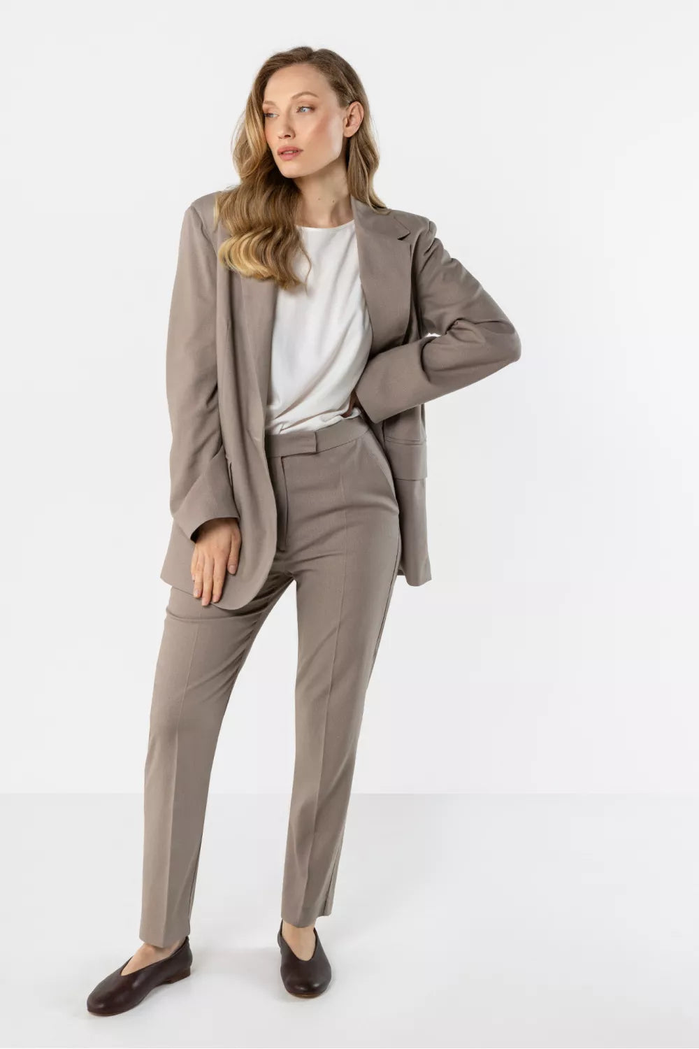 Moteriškos kelnės modelis 225296 awama