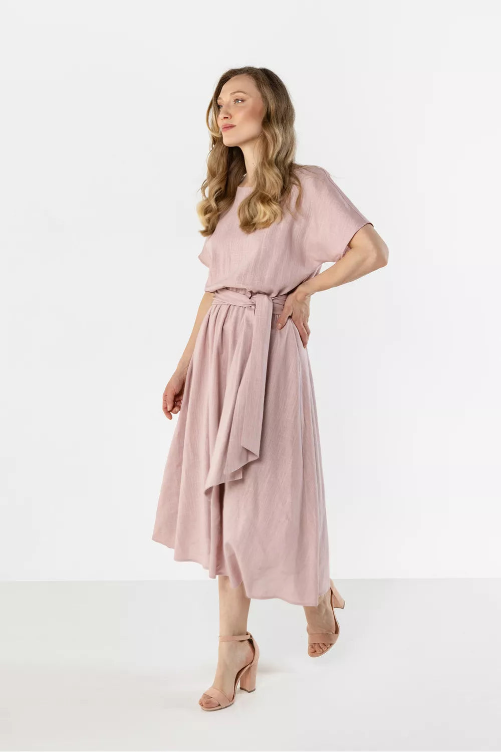 Dieninė suknelė modelis 225307 awama
