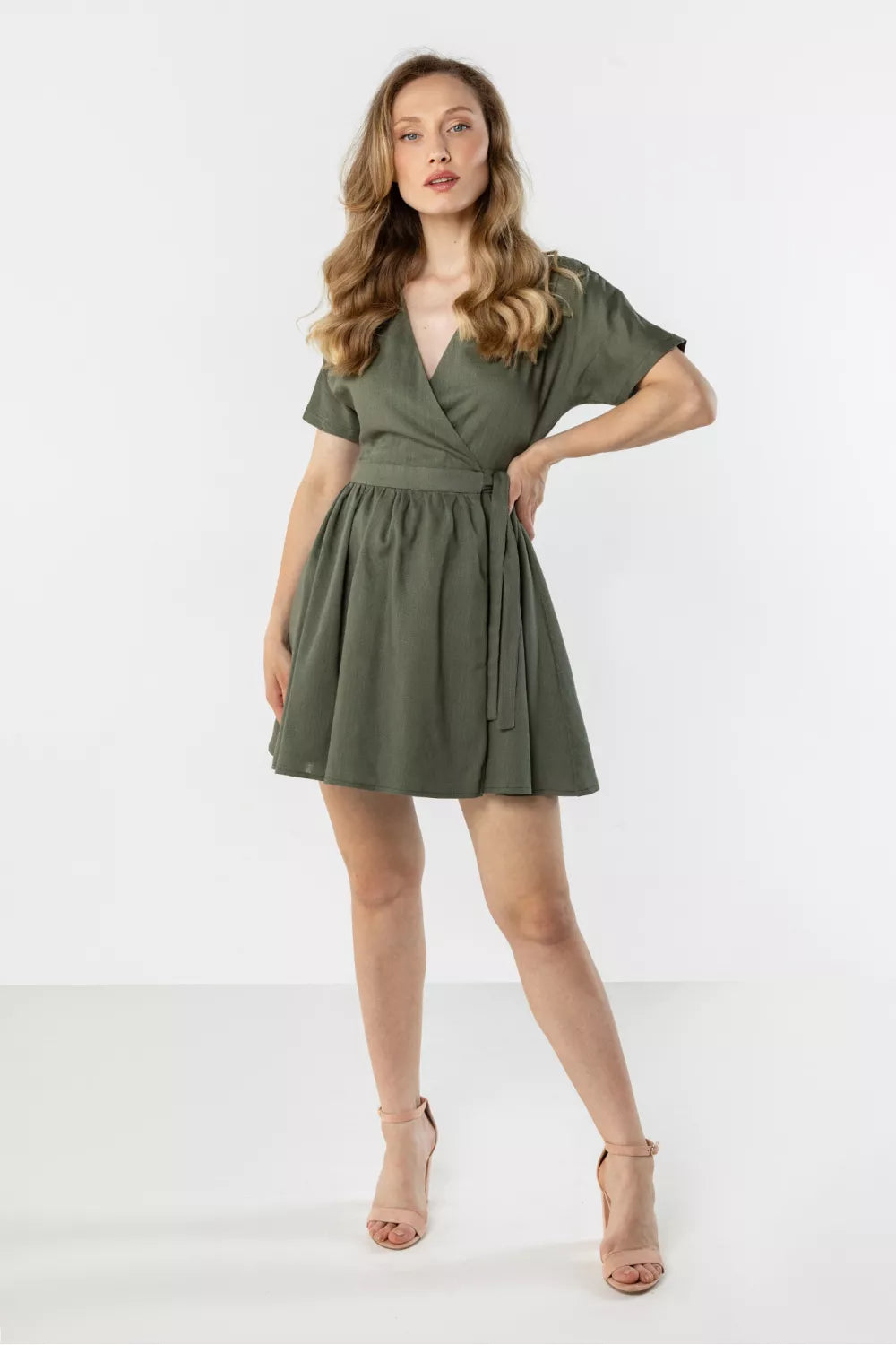 Suknelė modelis 225310 awama