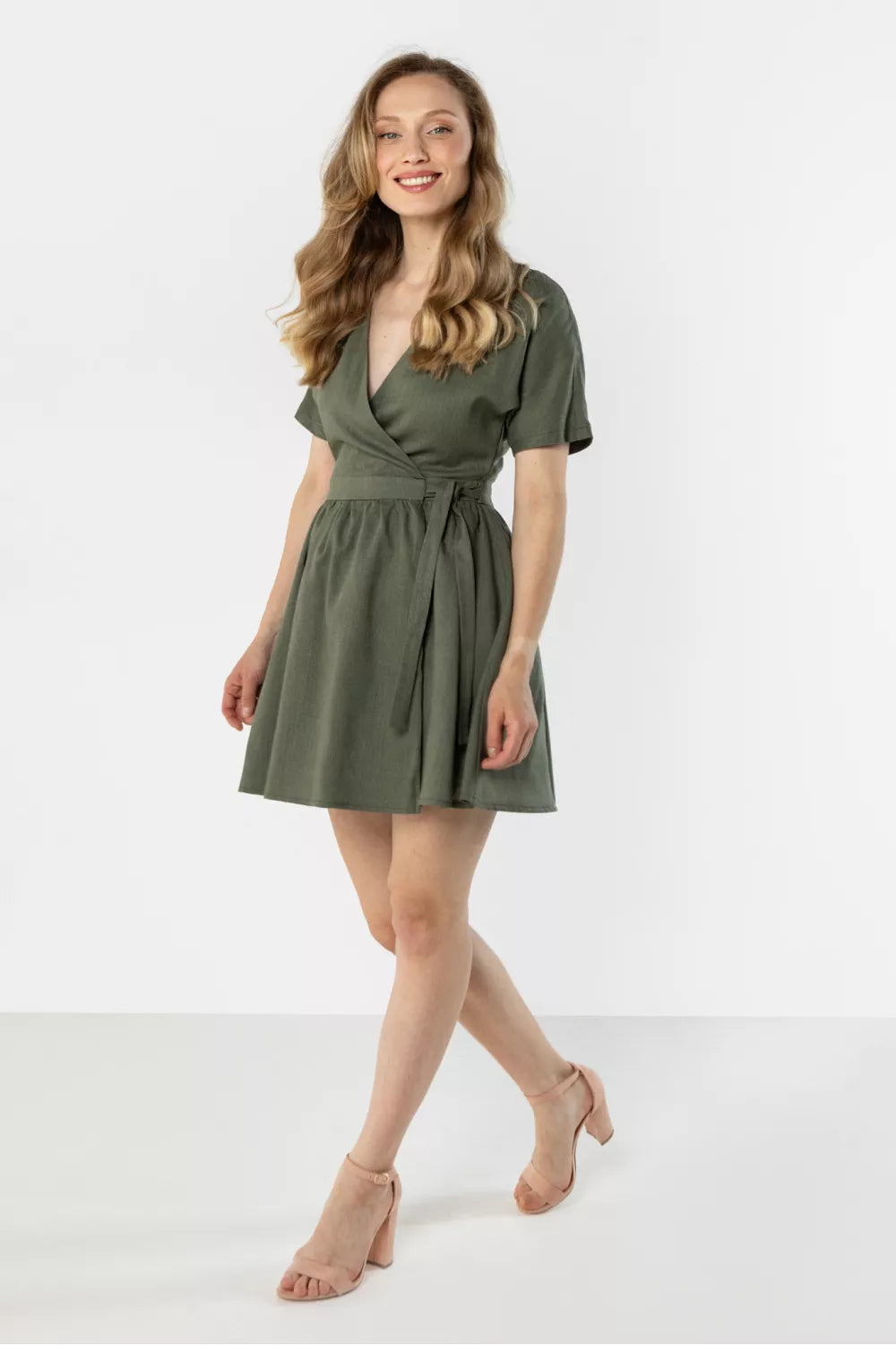 Suknelė modelis 225310 awama