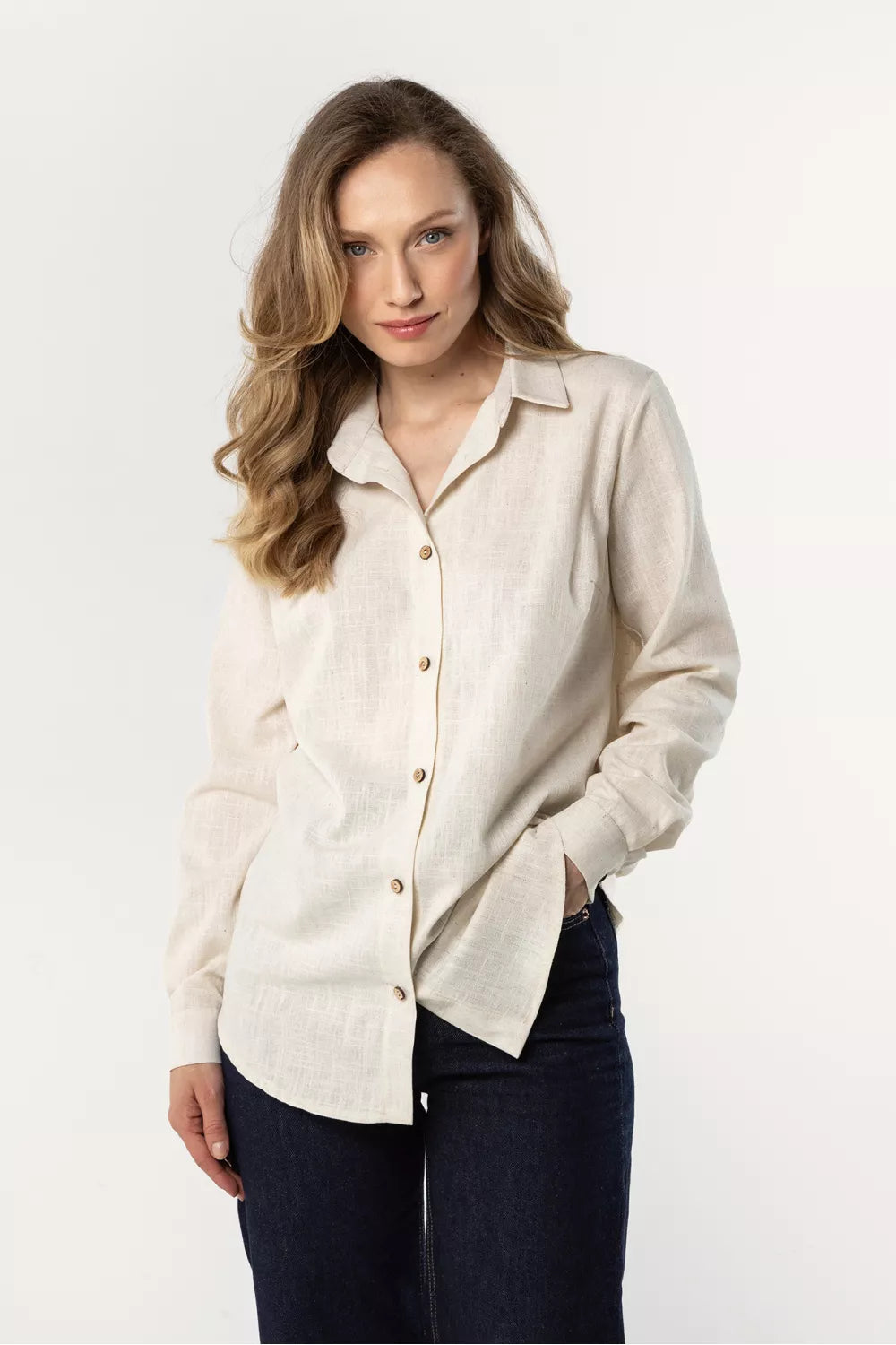 Ilga rankovės marškinėlių modelis 225317 awama