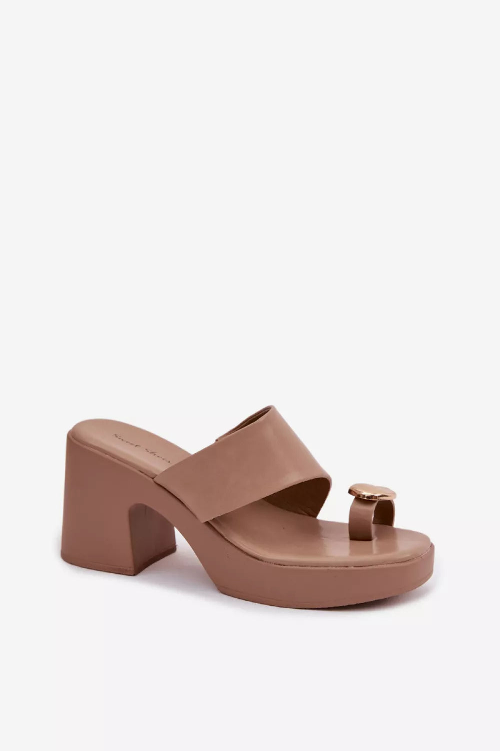 Basankės atviru priekiu modelis 225377 Ženkite stilingai