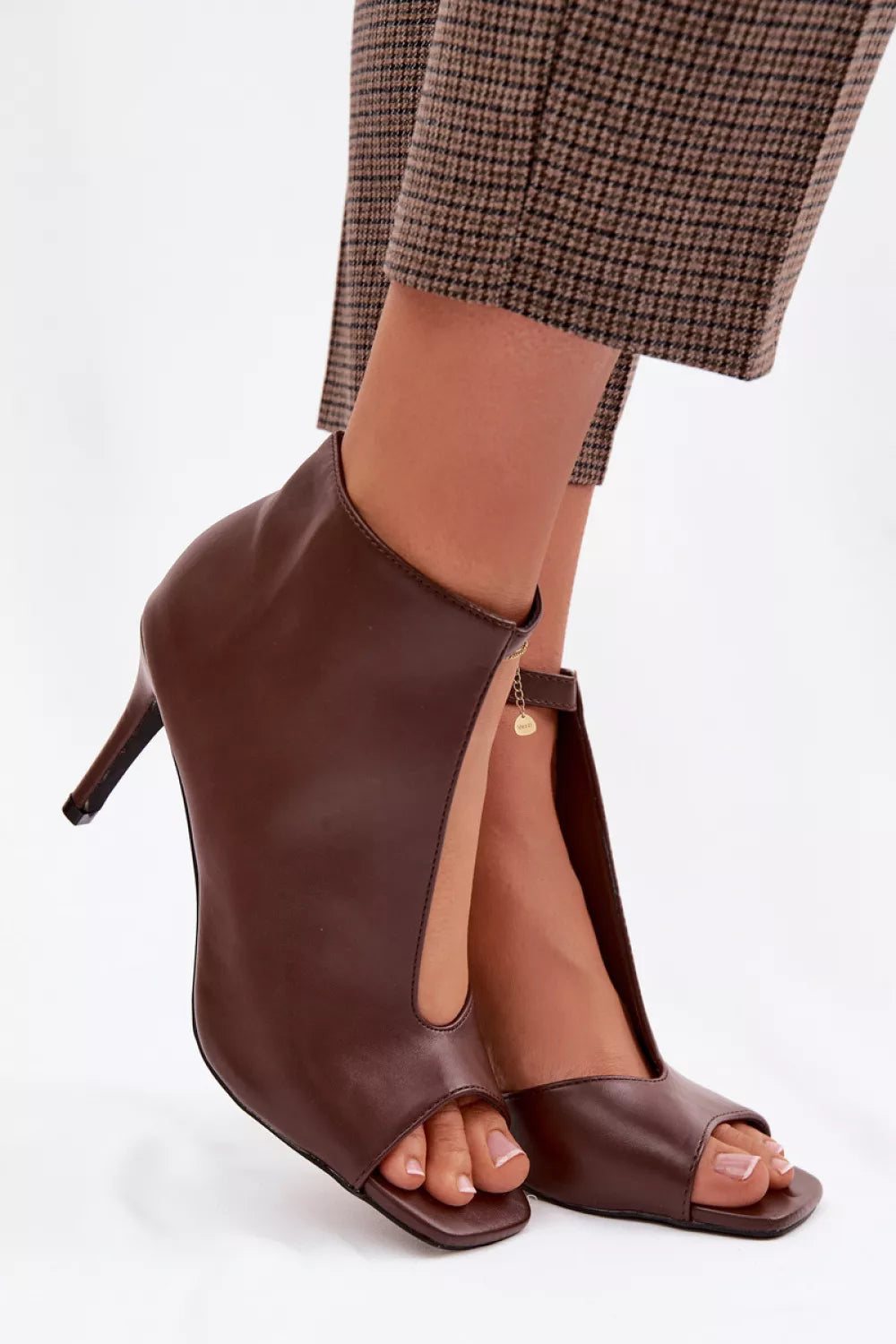Aulinės basutės modelis 225401 Step in style
