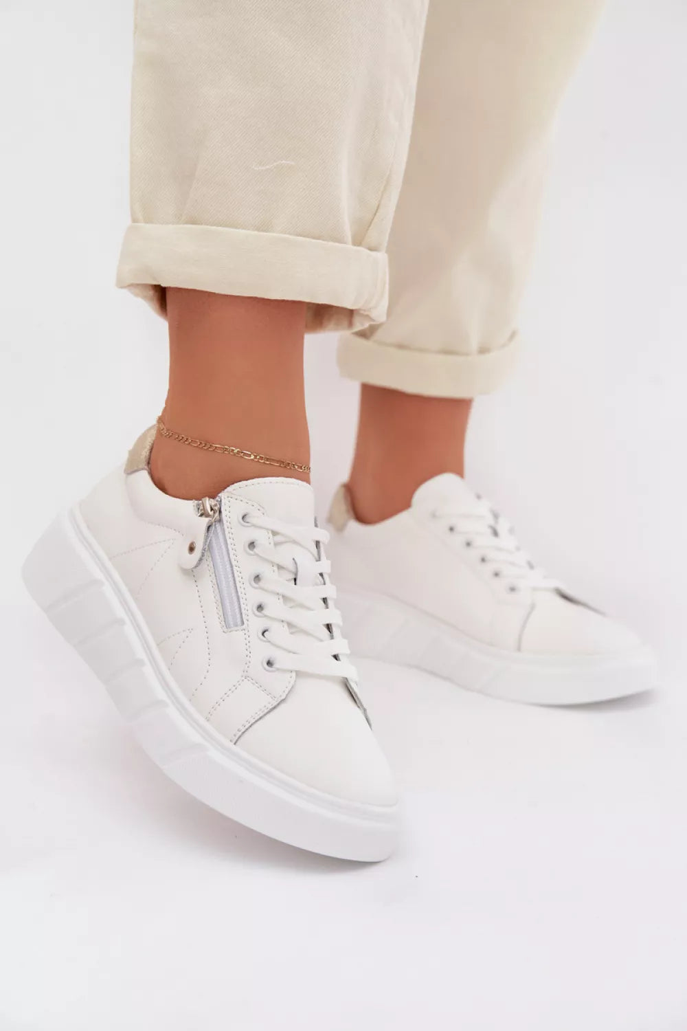Batukai modelis 225618 Step in style