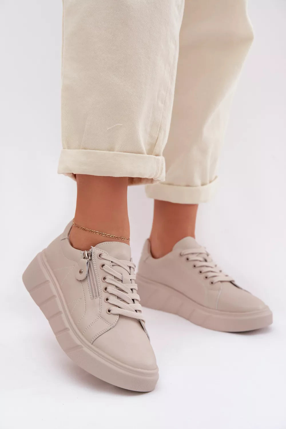 Pusbačiai modelis 225619 Step in style