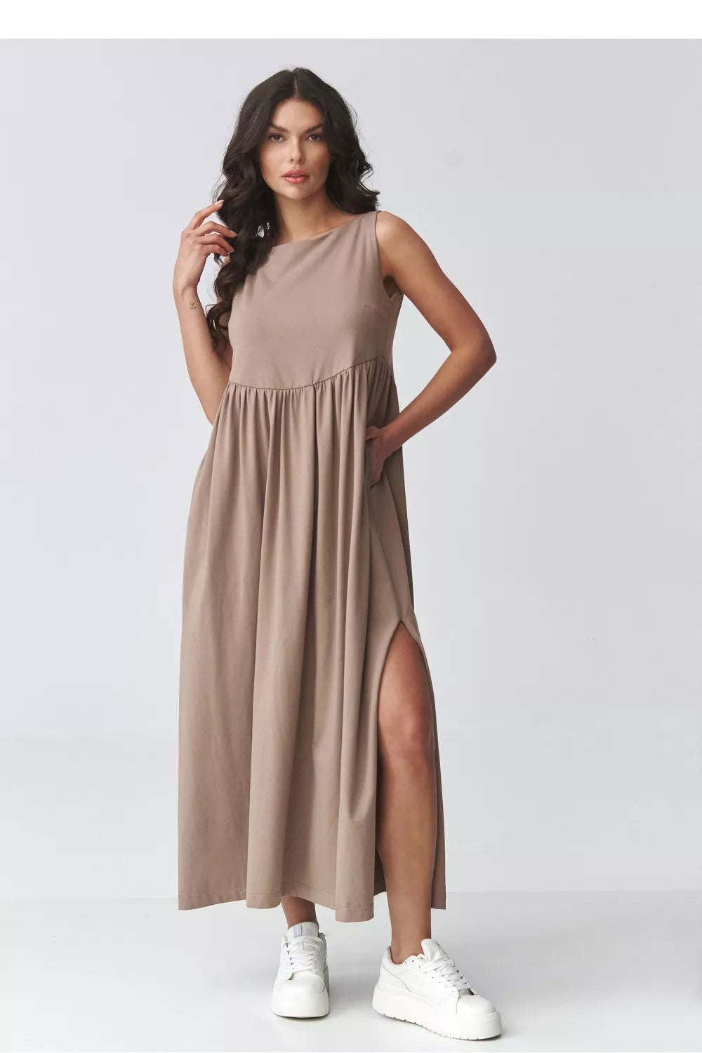 Dieninė suknelė modelis 225637 Makadamia