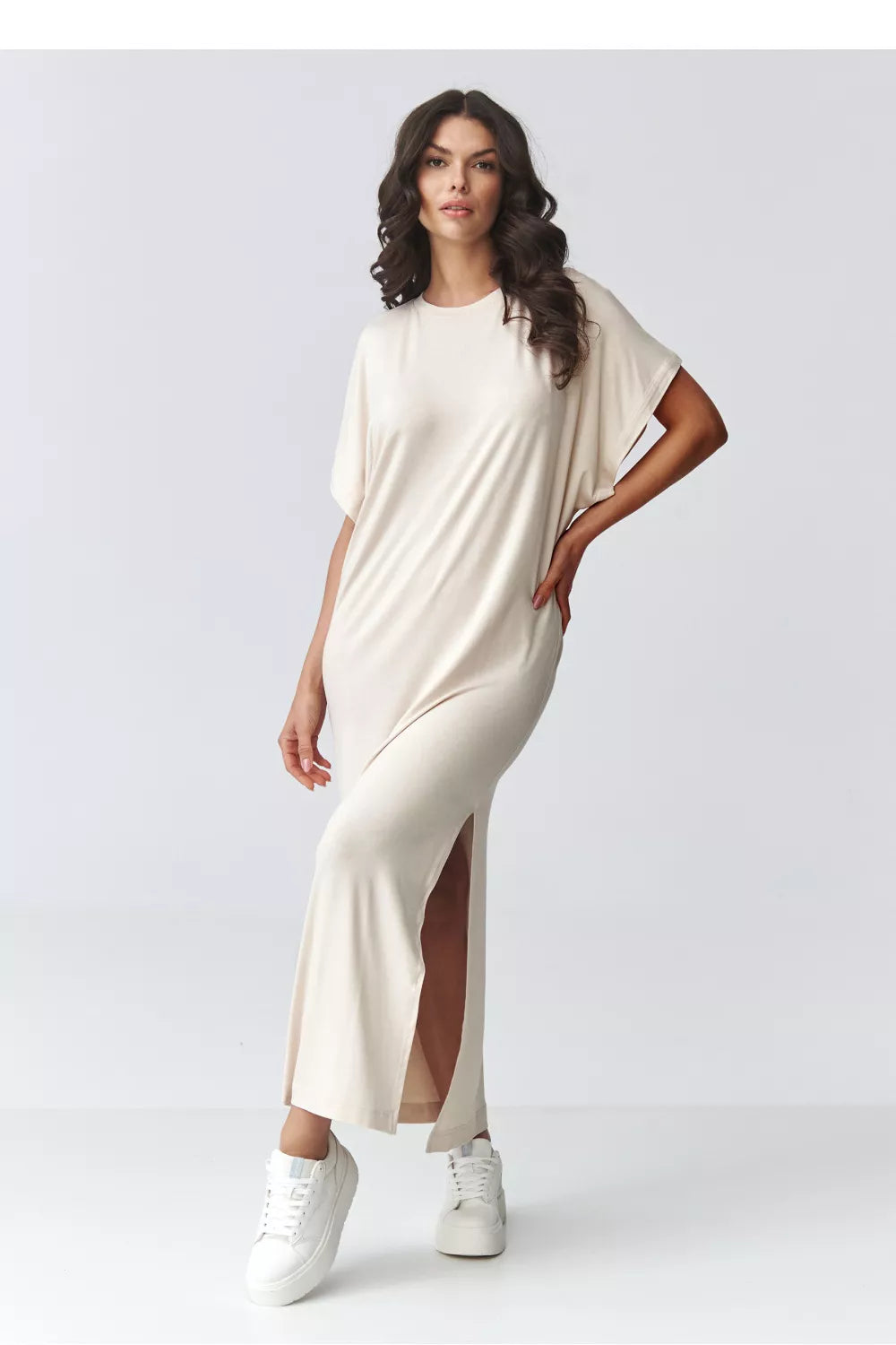 Dieninė suknelė modelis 225678 Makadamia