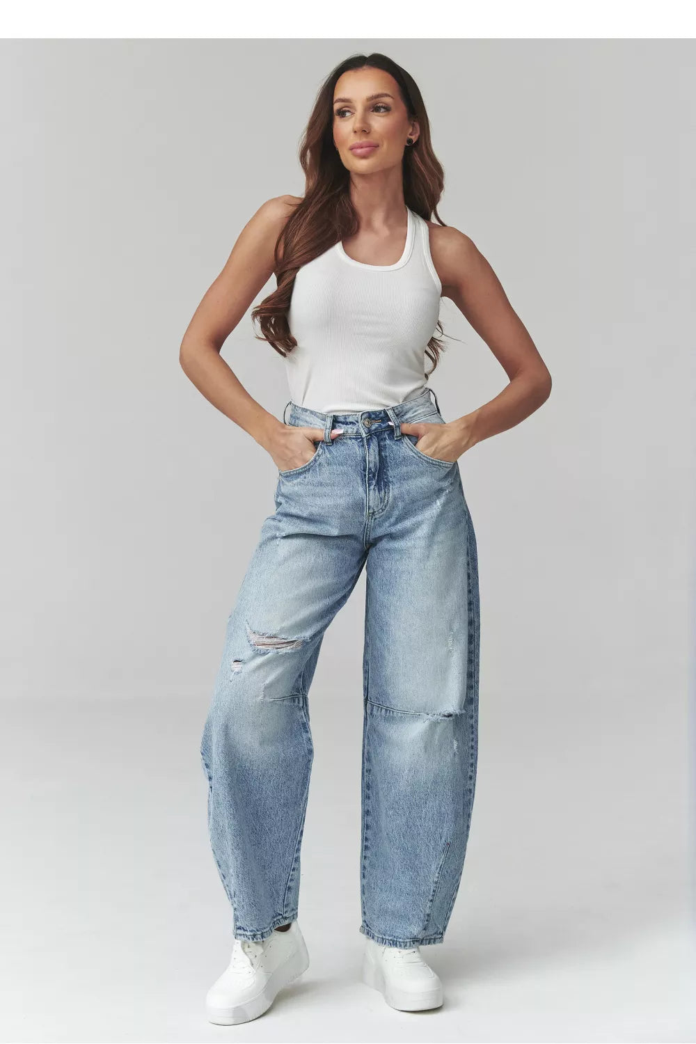 Džinsai modelis 225704 Makadamia