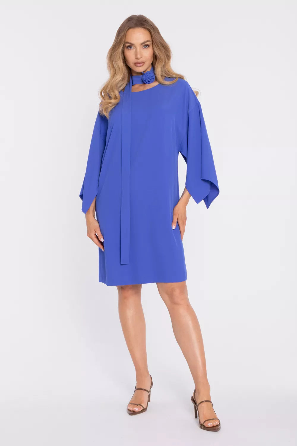 Kokteilinė suknelė modelis 225914 Moe
