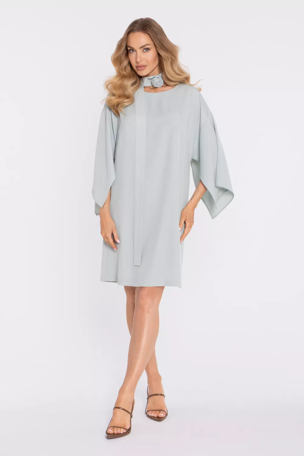 Kokteilinė suknelė modelis 225915 Moe