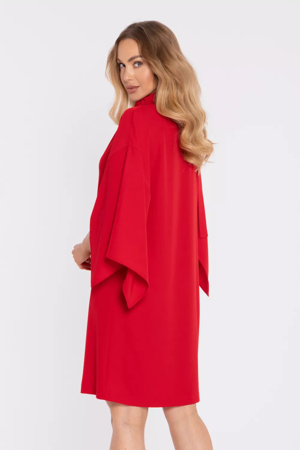 Kokteilinė suknelė modelis 225917 Moe