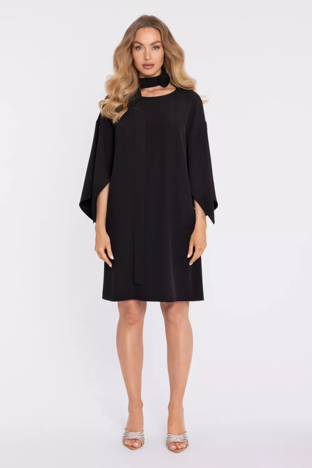 Kokteilinė suknelė modelis 225918 Moe