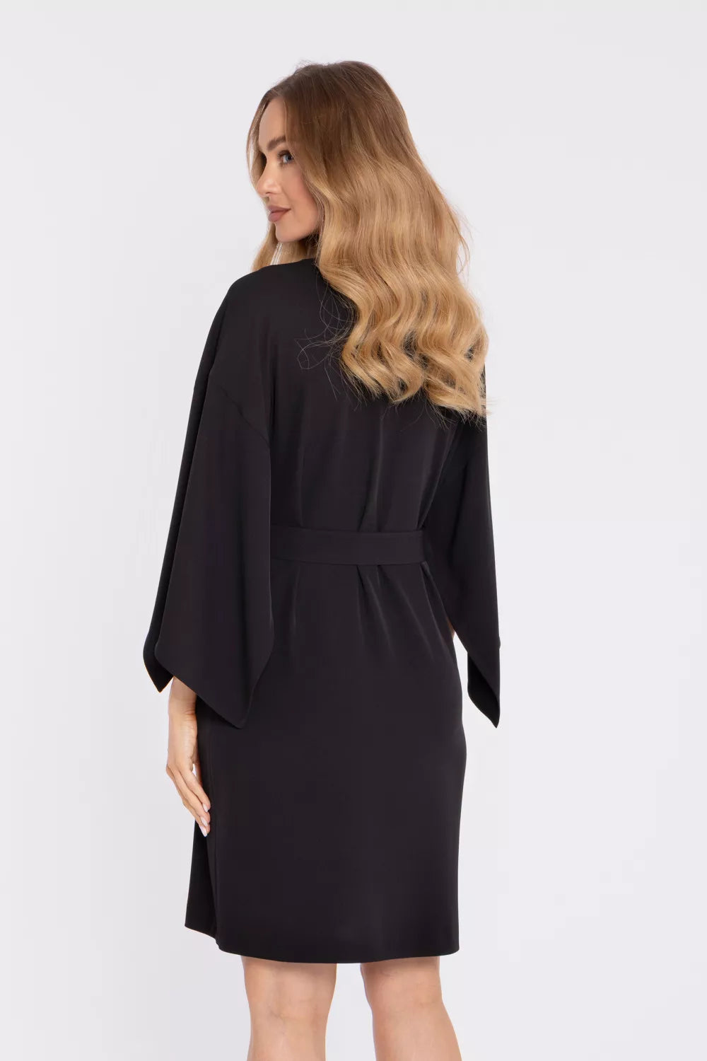 Kokteilinė suknelė modelis 225918 Moe