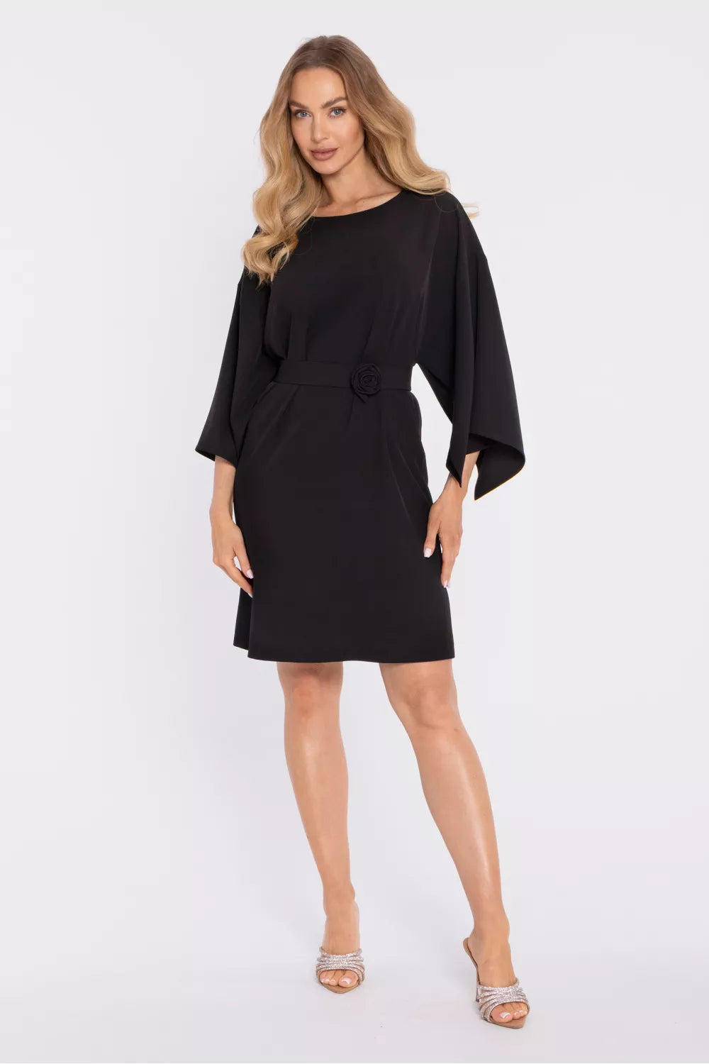 Kokteilinė suknelė modelis 225918 Moe