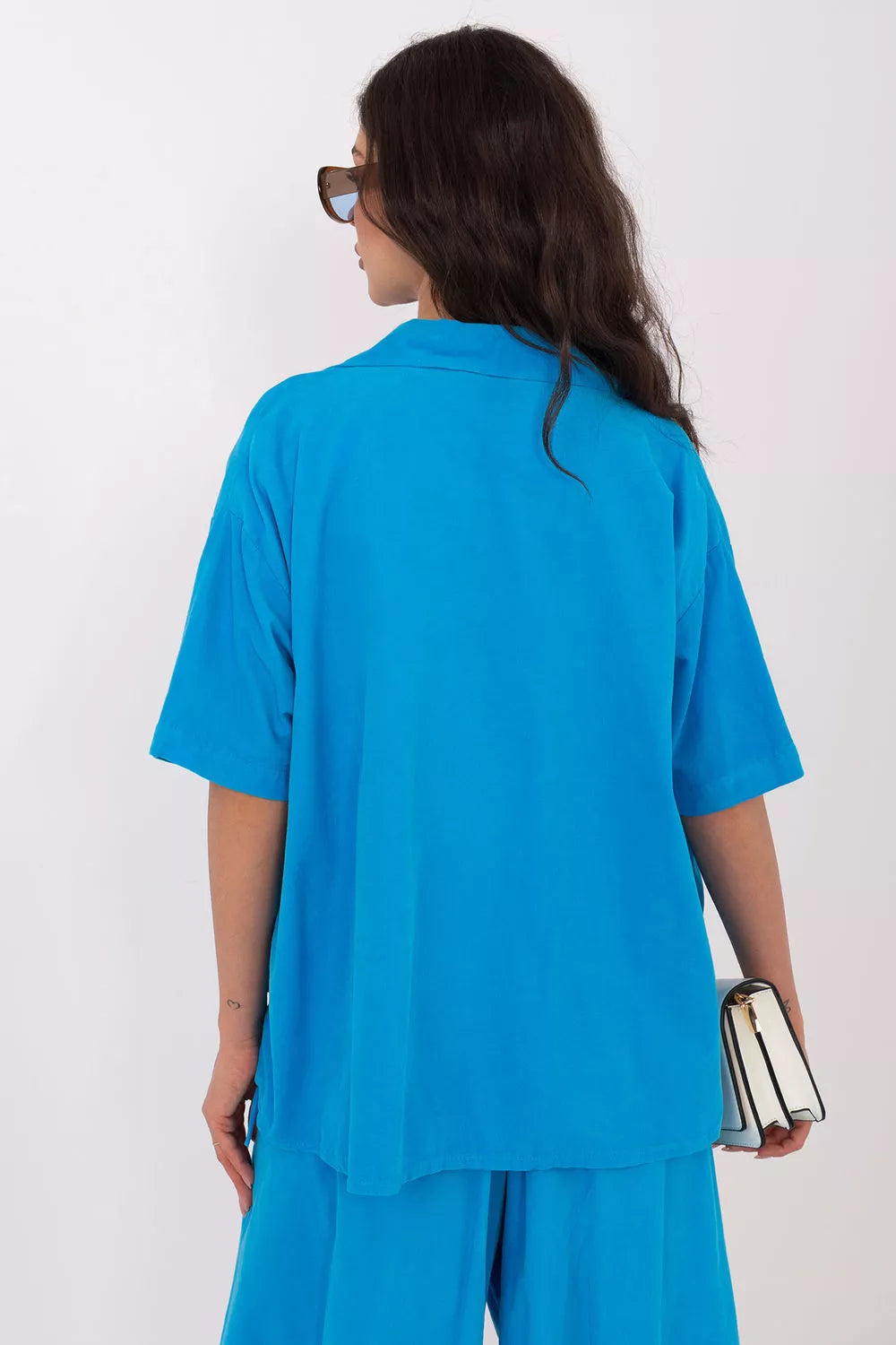 Medžiaginis trumpomis rankovėmis modelis 226017 Italy Moda