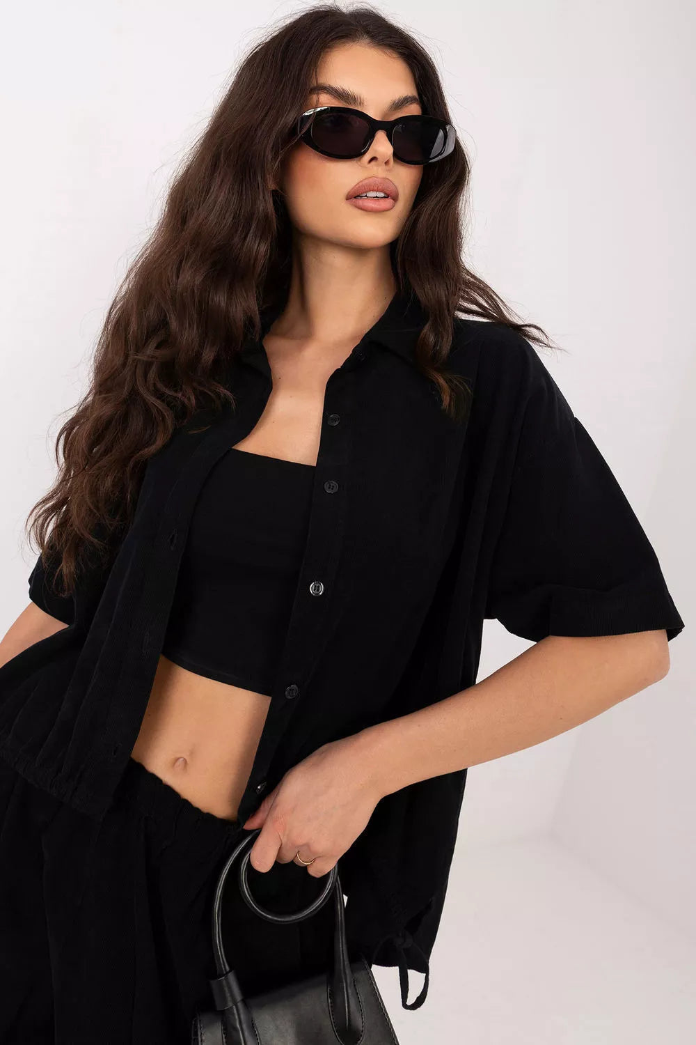 Trumpių rankovių marškiniai, modelis 226020 Italy Moda