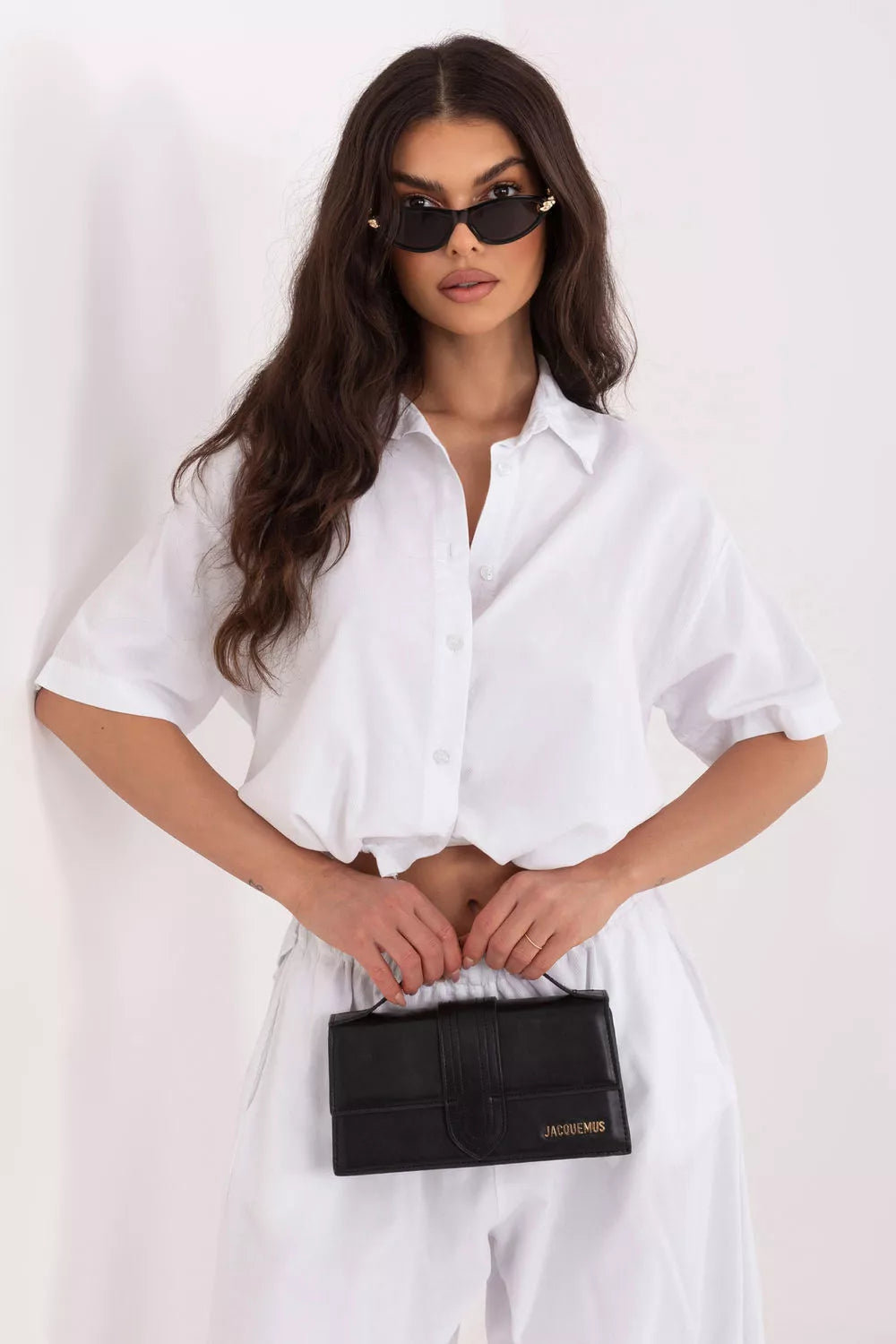 Trumpių rankovių marškiniai, modelis 226021 Italy Moda