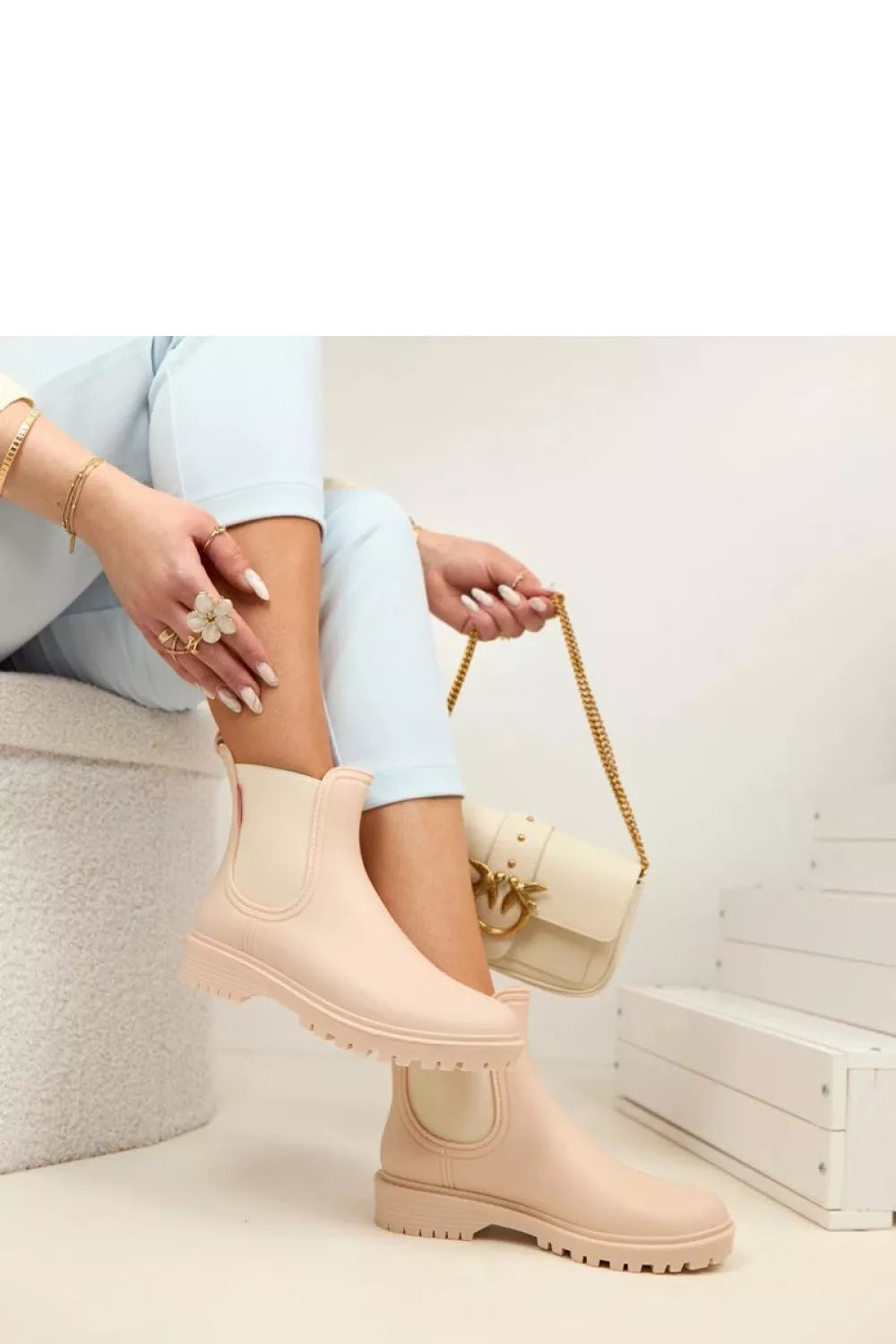 Auliniai batai modelis 226052 Solea