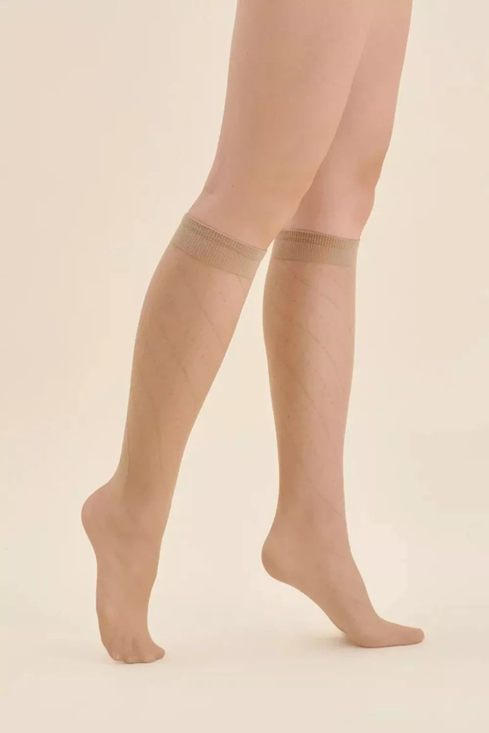 Kigio ilgio kojinės modelis 226261 Gabriella