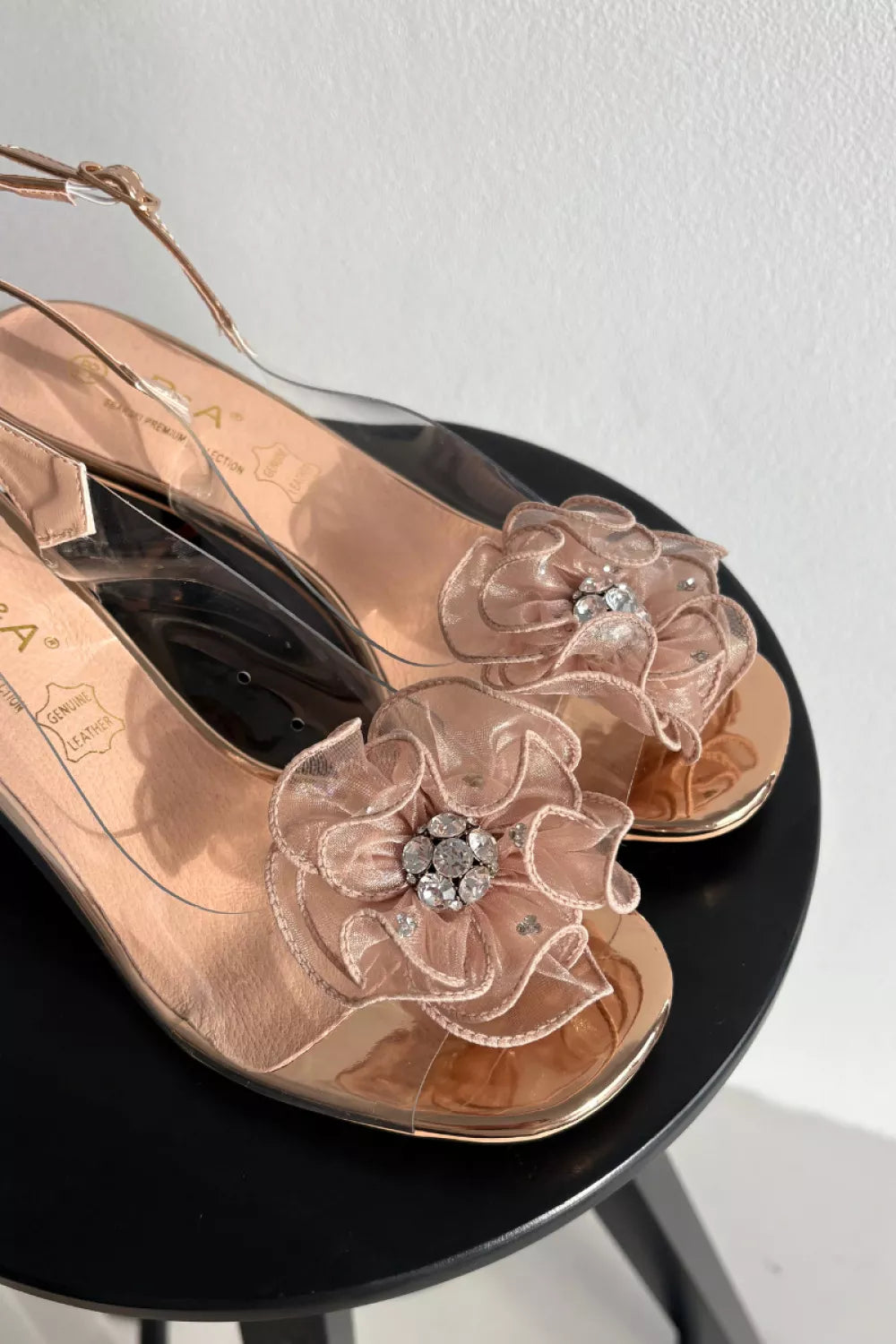 Basutės su kulnu modelis 226340 Step in style
