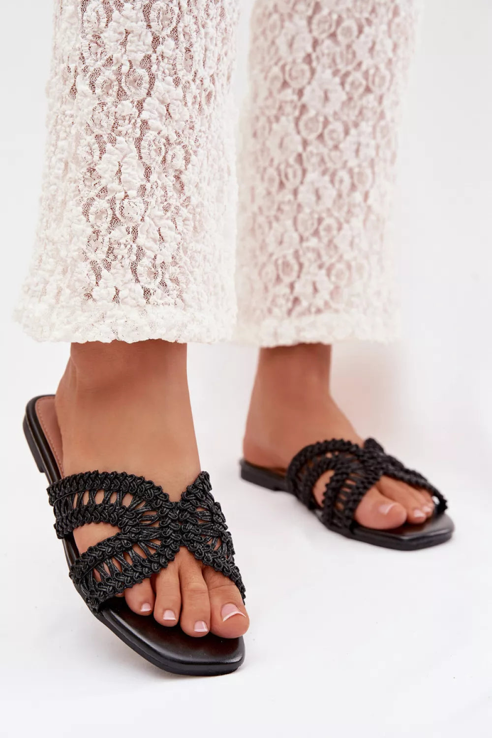Šlepetės per pirštą modelis 226352 Step in style