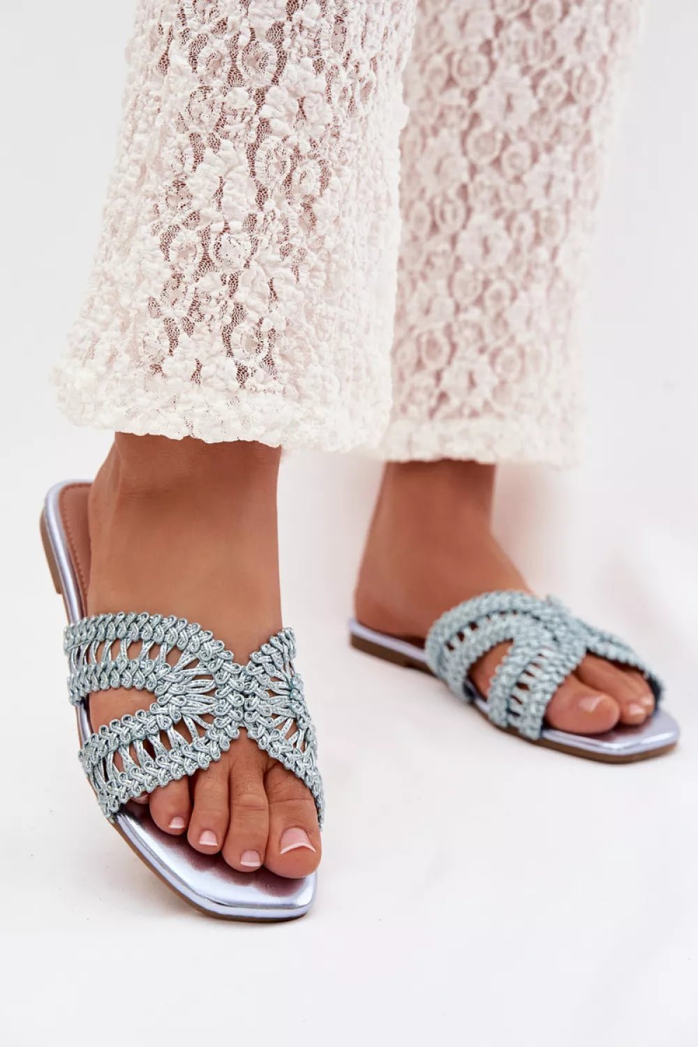 Šlepetės per pirštą modelis 226355 Step in style