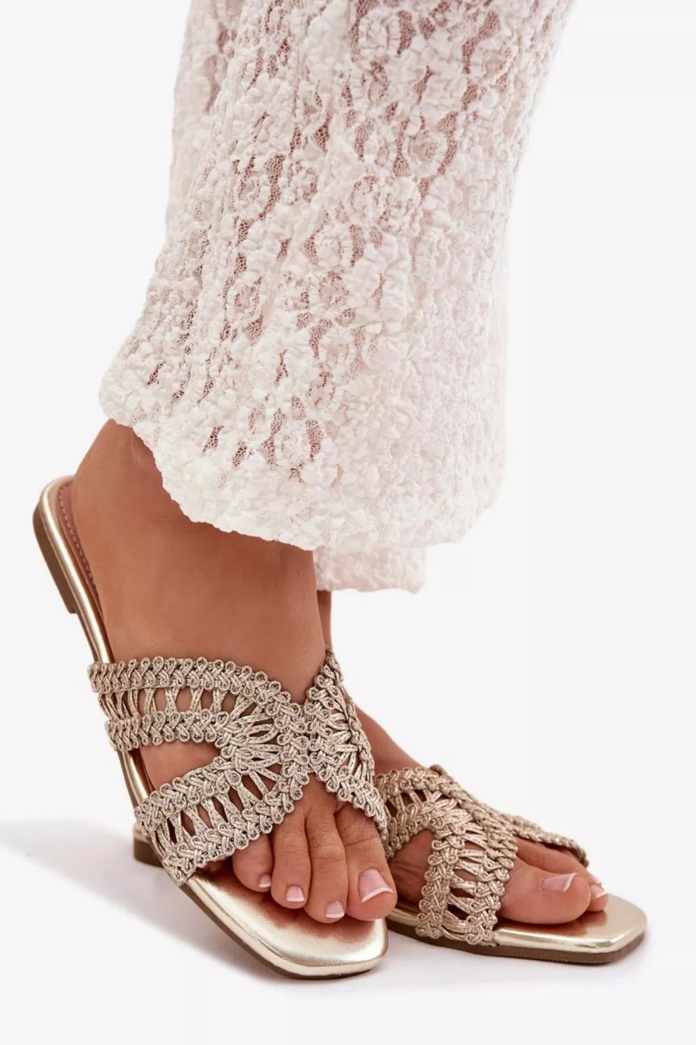 Šlepetės per pirštą modelis 226356 Step in style
