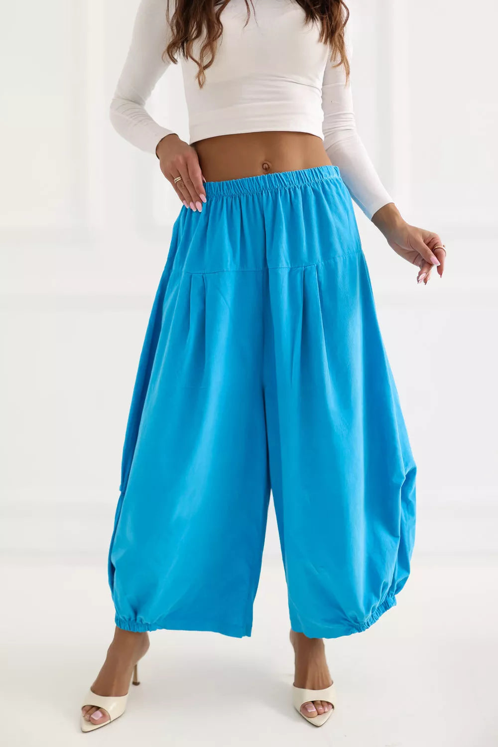 velvetinės kelnės modelis 226455 Italy Moda