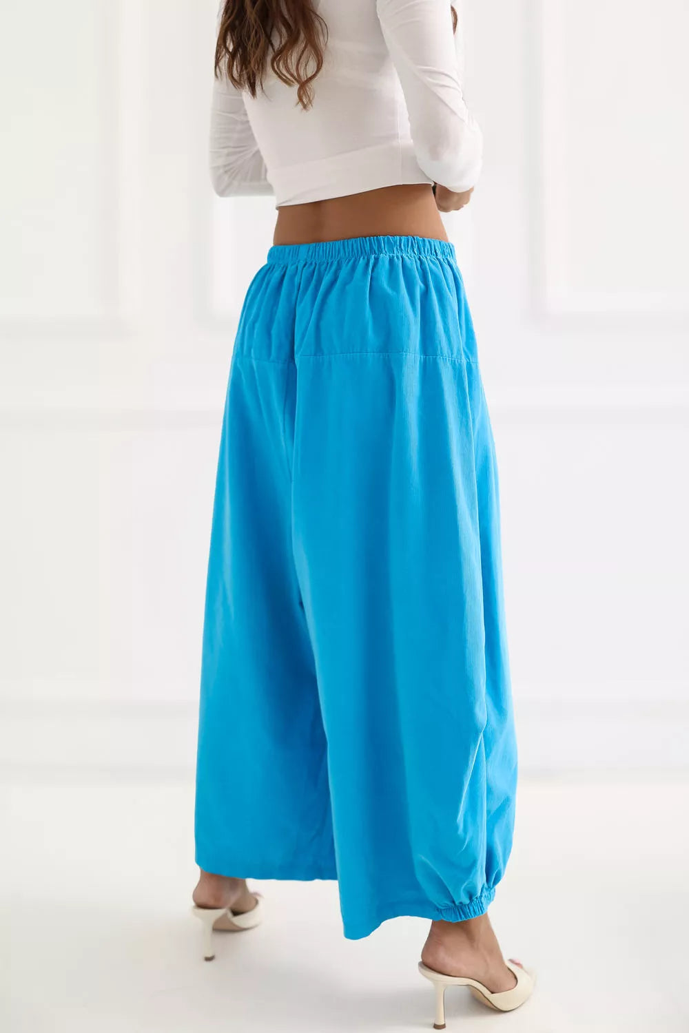velvetinės kelnės modelis 226455 Italy Moda
