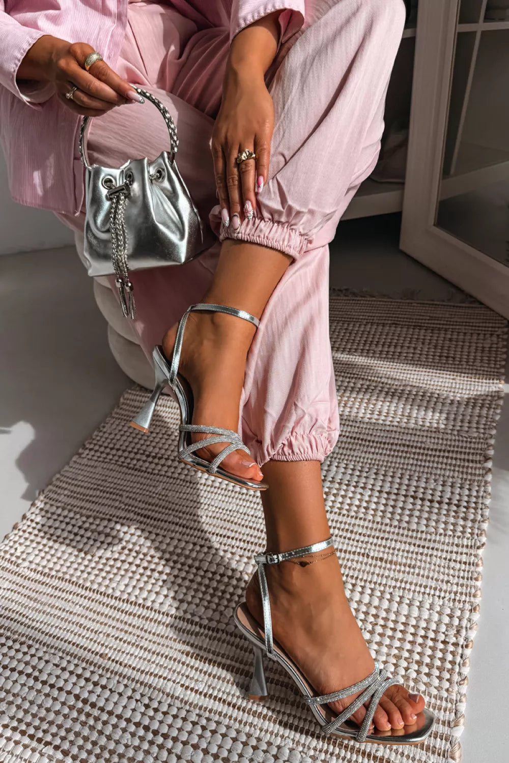 Basutės su kulnu modelis 226507 Step in style