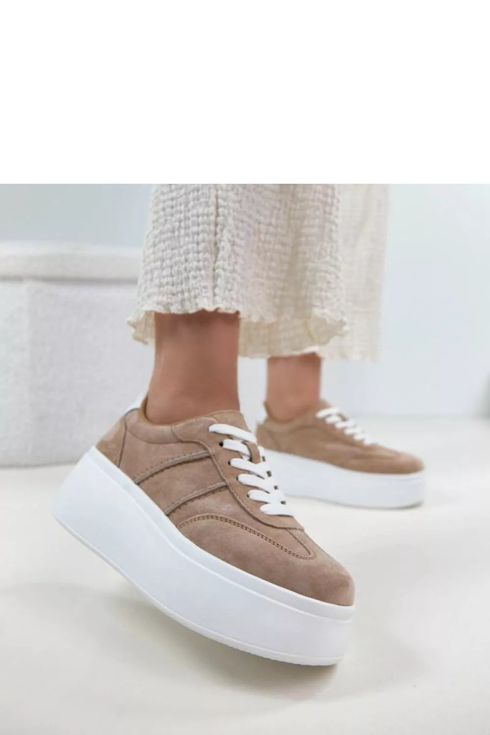 Buty sportowe na platformie Solea, model 226587
