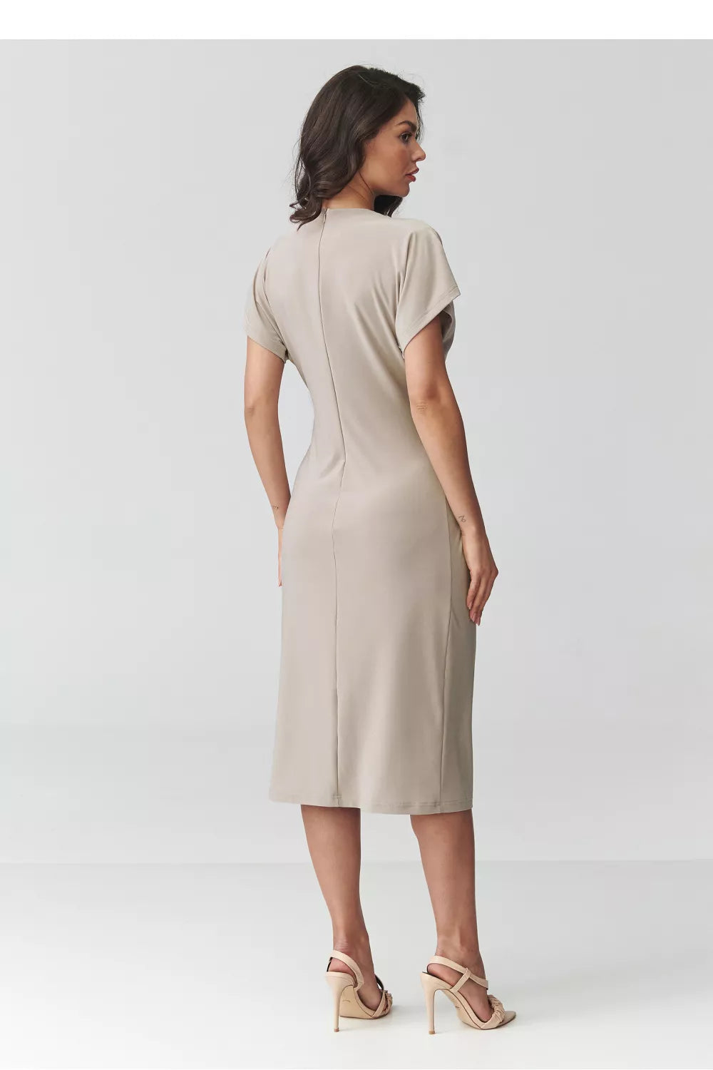 Dieninė suknelė modelis 226853 Makadamia