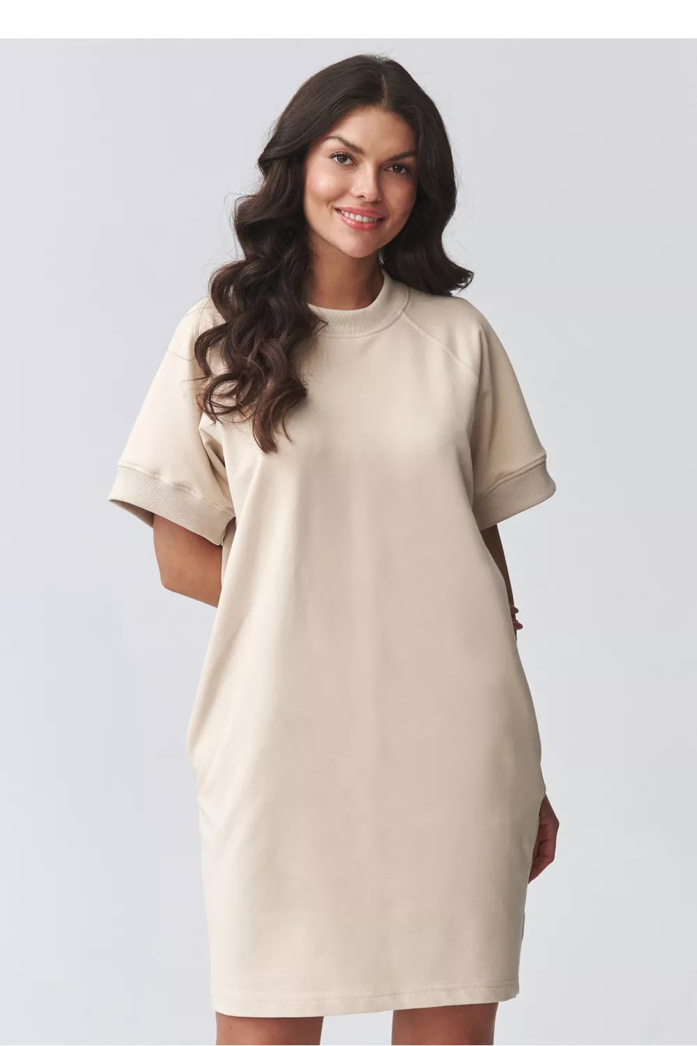 Suknelė kasdienai modelis 226886 Makadamia