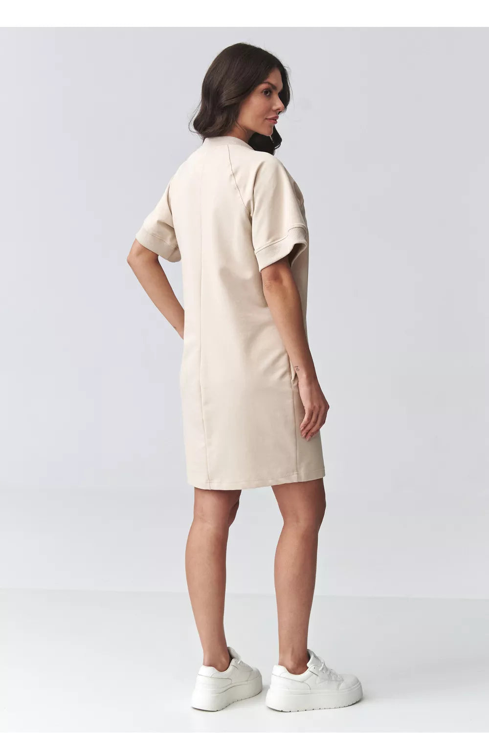 Suknelė kasdienai modelis 226886 Makadamia