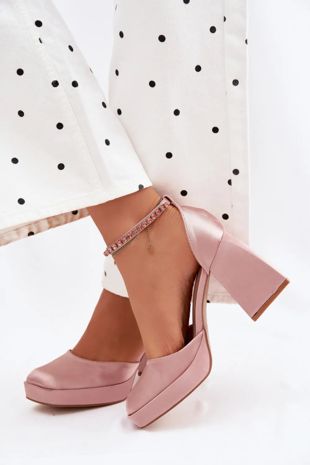 Basutės aukštu kulnu, modelis 226915 Step in style