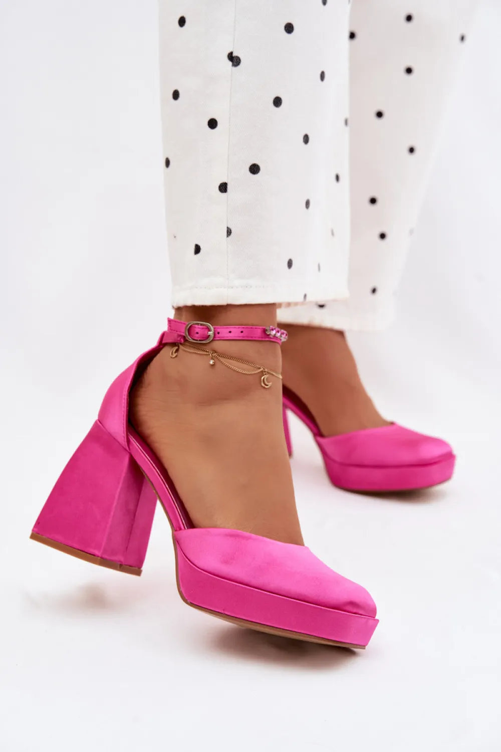 Basutės su kulnu modelis 226916 Step in style