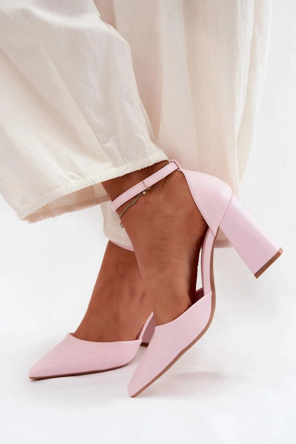 Kulniuko tipo aukštakulniai bateliai modelis 227165 Step in style