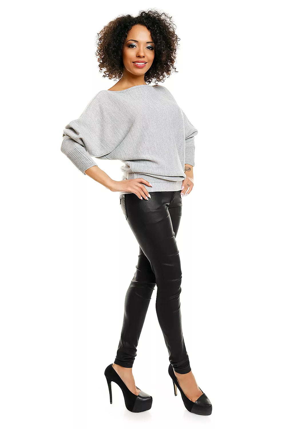 Šikšnosparnio stiliaus palaidinės modelis 84282 PeeKaBoo