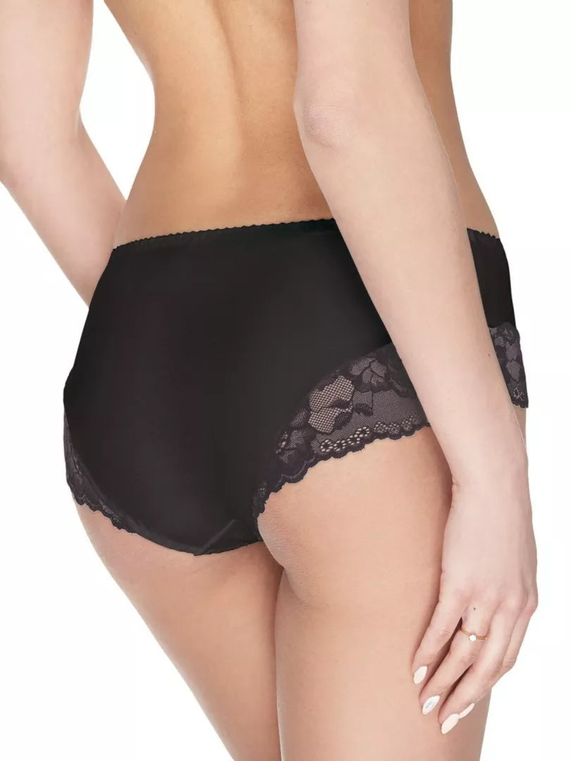 Šortai, modelis 121545 Ewana