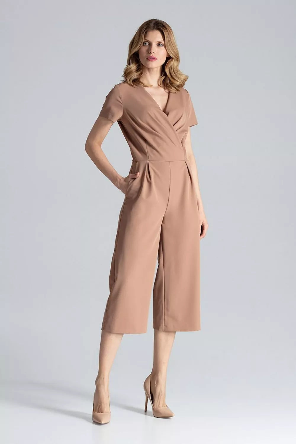 Kostiumas, modelis 132482, Figl