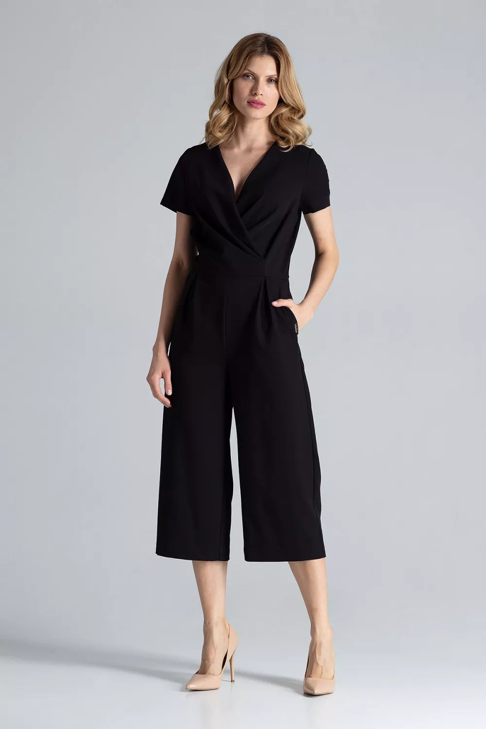 Kostiumas, modelis 132484, Figl