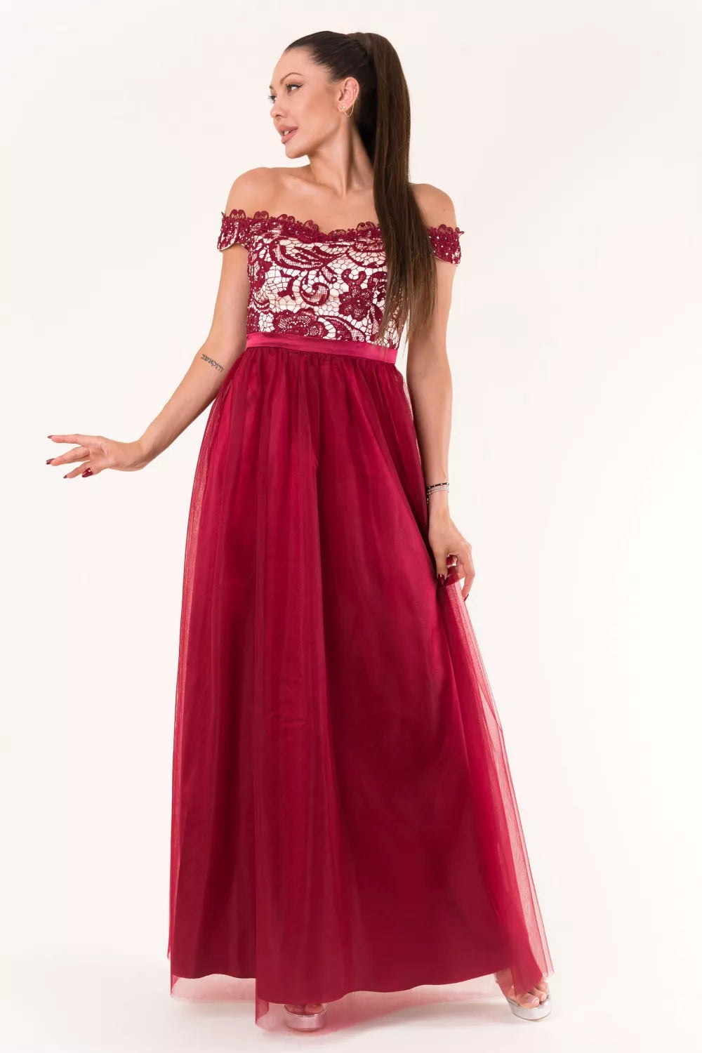 Ilga suknelė, modelis 134082, YourNewStyle