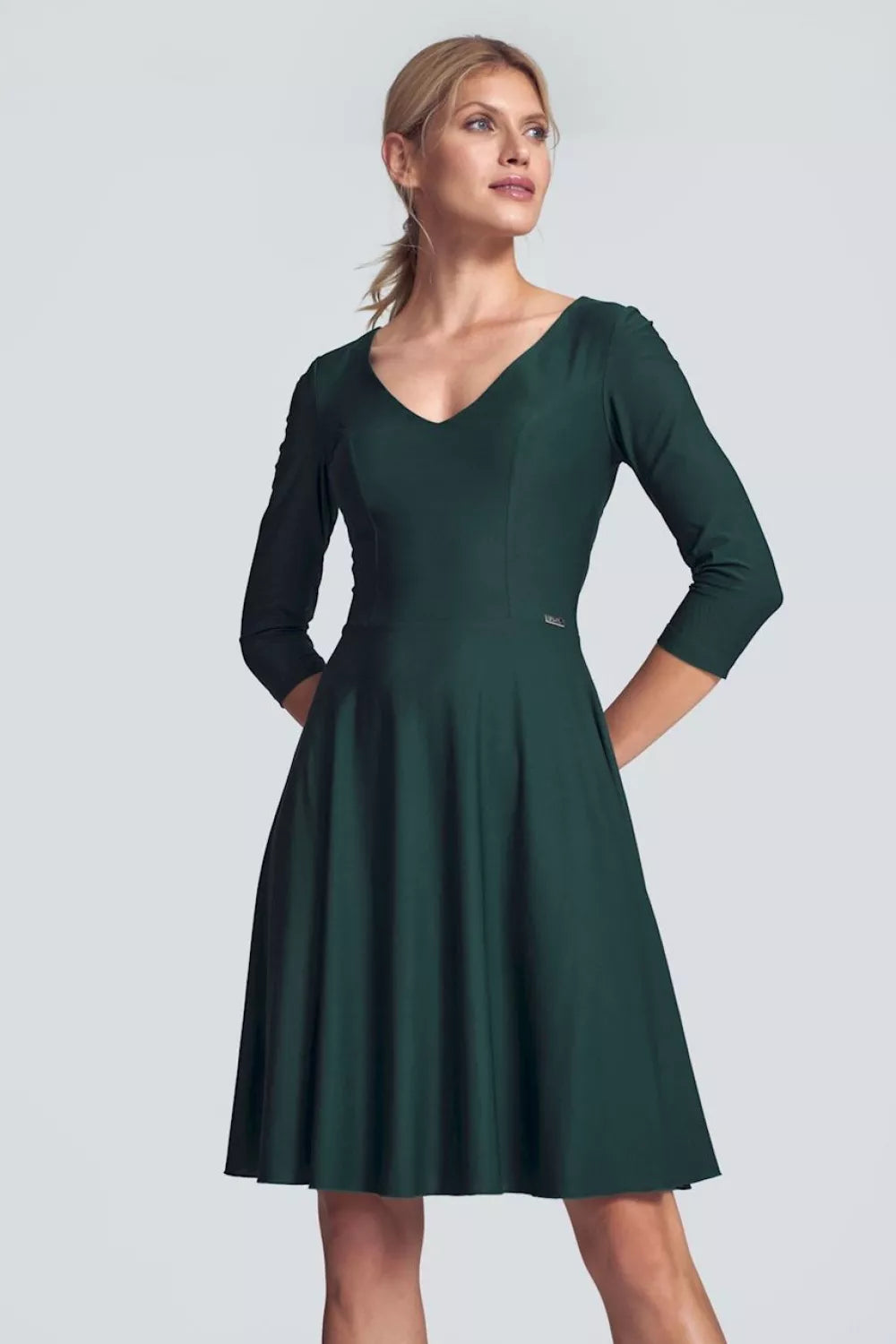 Kokteilinė suknelė, modelis 147915, Figl