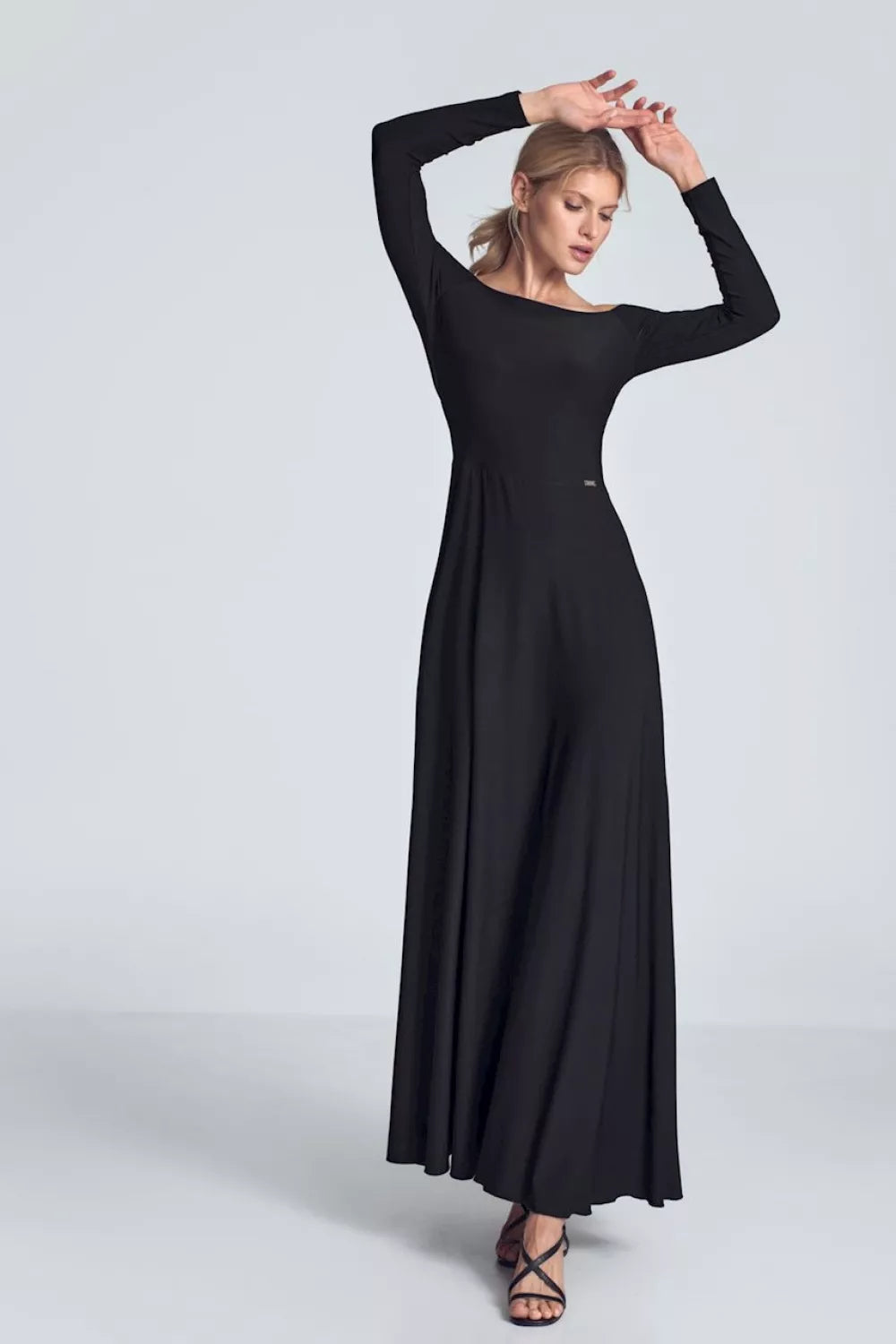 Ilga suknelė modelis 147924 Figl