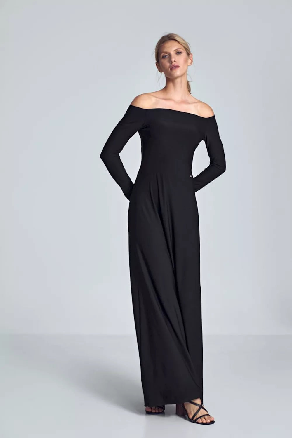 Ilga suknelė modelis 147924 Figl