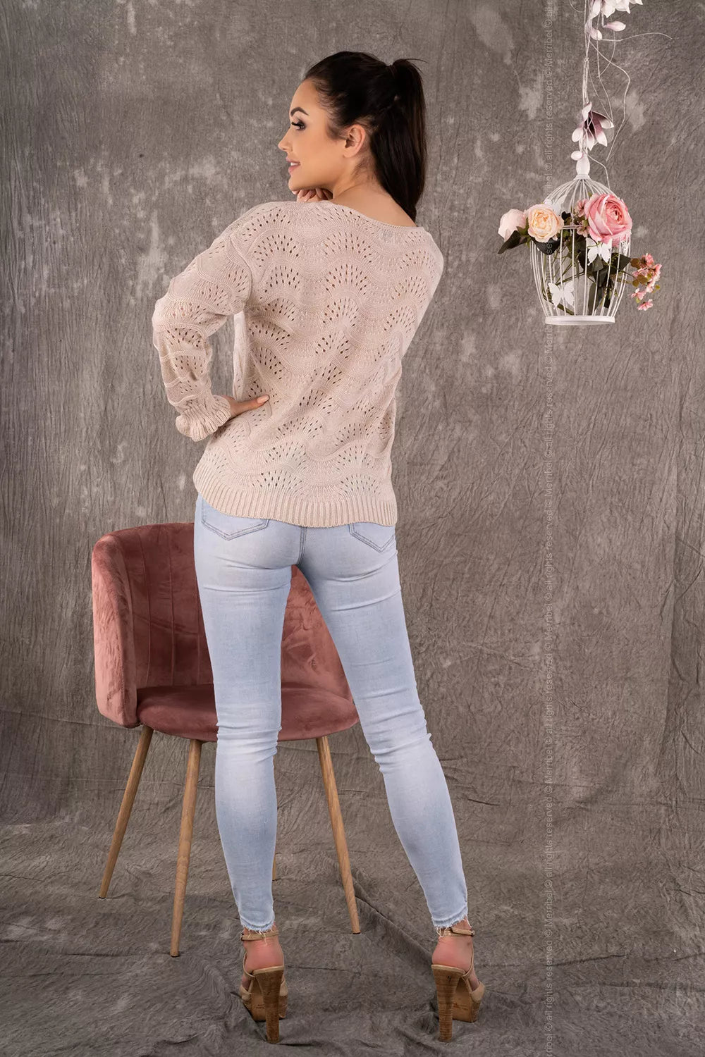 Megztinis, modelis 149048 „Merribel“