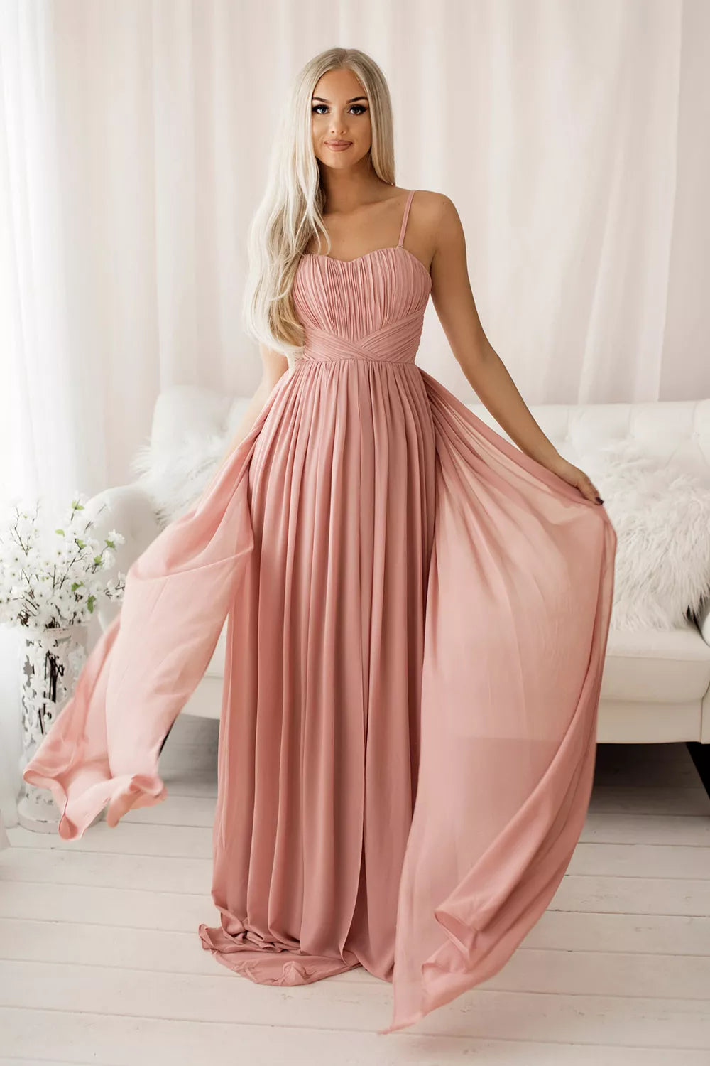 Ilga suknelė, modelis 149126, YourNewStyle
