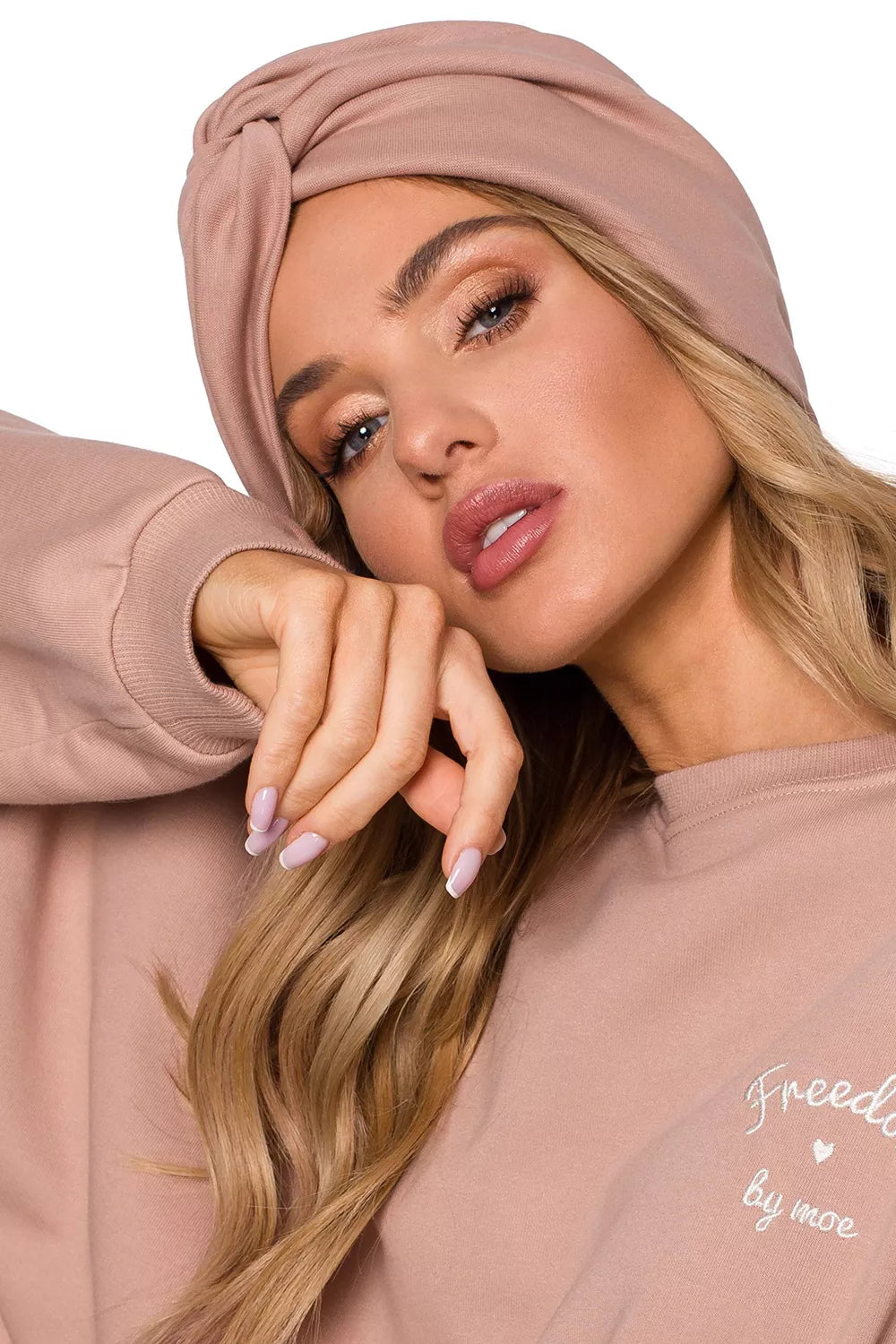 Kepurė modelis 153589 Moe