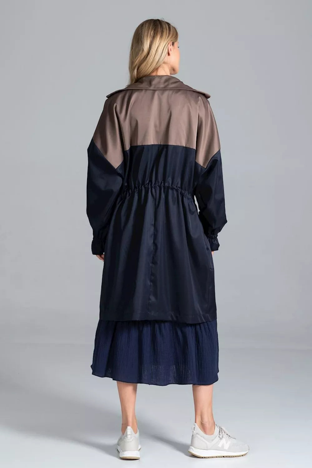 Paltas, modelis 157553, Figl