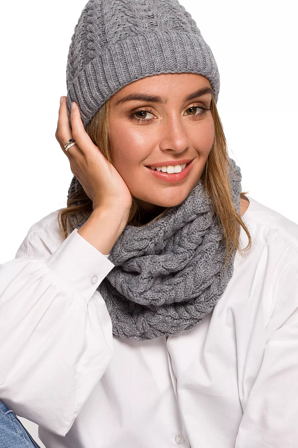 Šalikas-apykaklė „Infinity“, modelis 157561 BE Knit